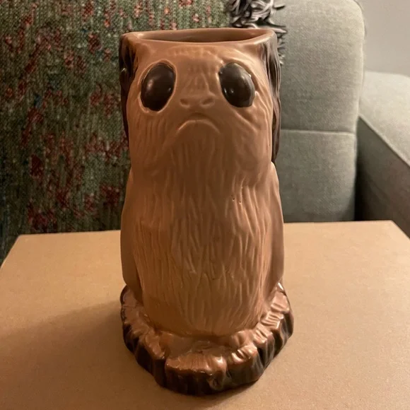 Disneyland Star Wars Galaxy's Edge Oga’s Cantina Porg Mug